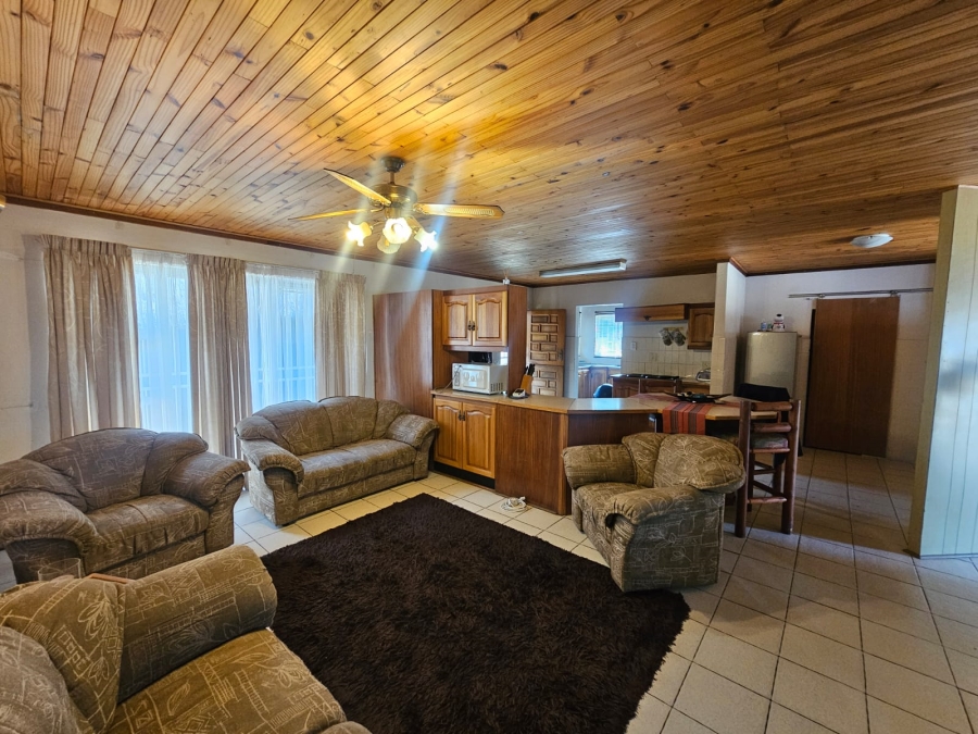 5 Bedroom Property for Sale in Riebeeckstad Free State